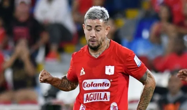 Tiền đạo Holgado