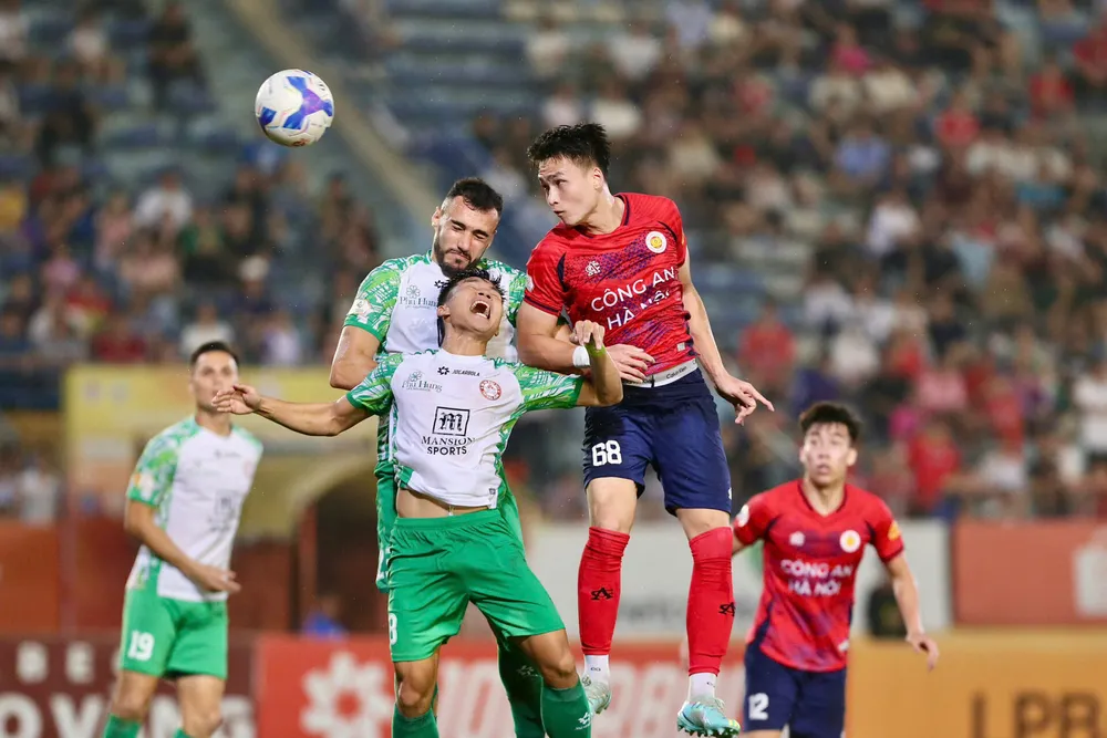 Vắng hậu vệ Việt Anh cùng nhiều trụ cột, CAHN sẽ không dễ dàng giành điểm trên sân Quy Nhơn vào ngày 3-6.