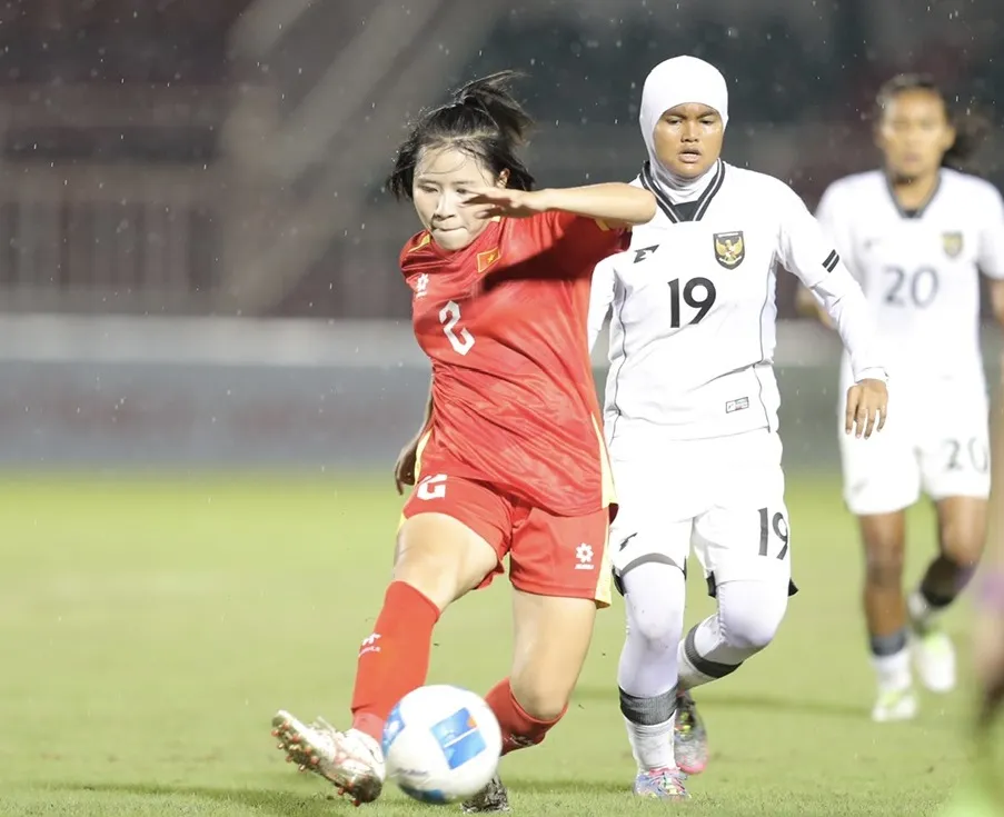 Hồng Minh, tác giả bàn mở tỷ số cho đội tuyển U19 nữ Việt Nam. Ảnh: DŨNG PHƯƠNG