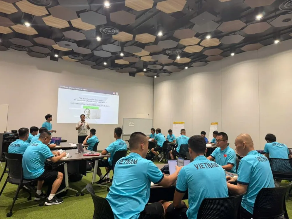 Các học viên tại buổi học đầu tiên ngày 1-7.