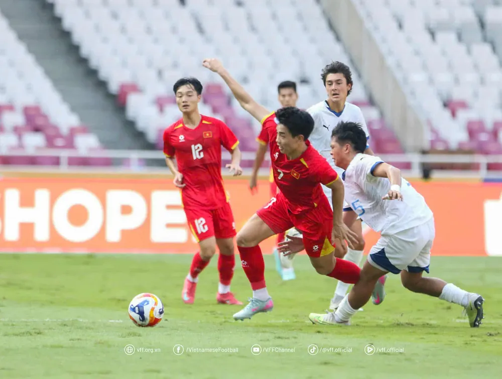 U23 Việt Nam ngược dòng giành chiến thắng trước U23 Philippines ở trận bán kết.