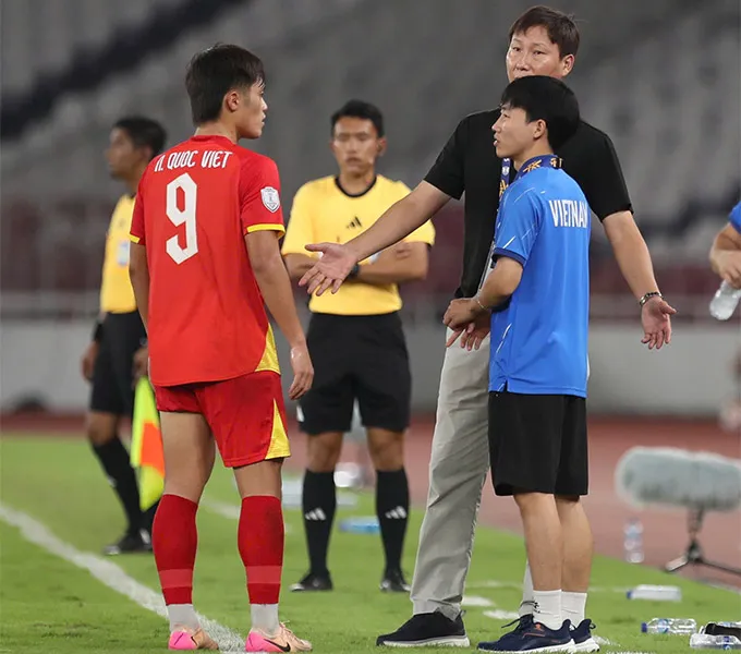 Quốc Việt để ngỏ khả năng ra sân ở trận chung kết. Ảnh: ANH KHOA