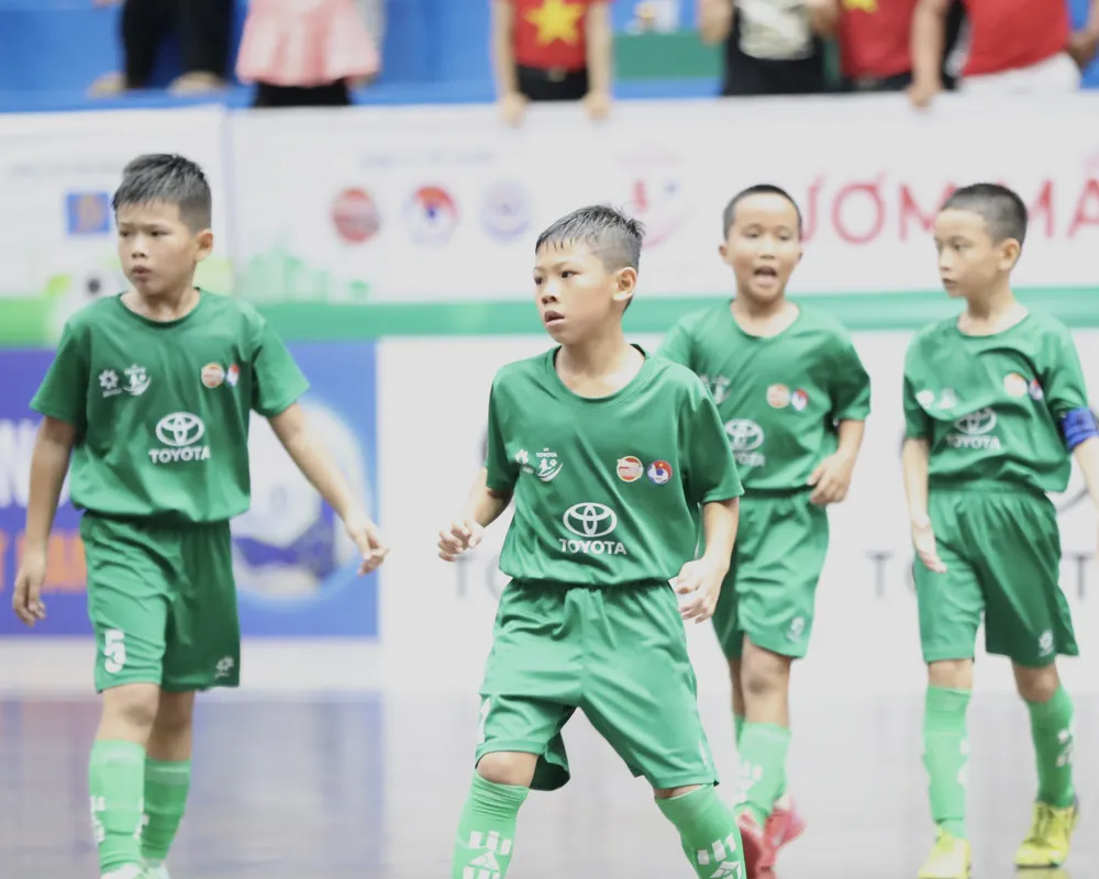 Niềm vui của các cầu thủ U9 Văn Tâm Đồng Nai sau khi giành chiến thắng trước U9 SLNA