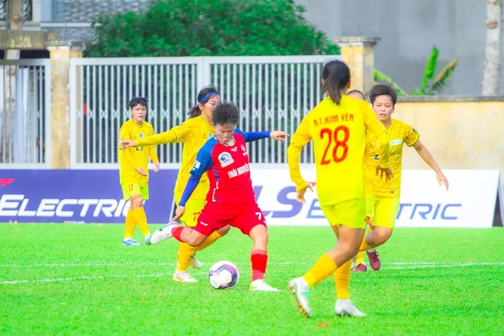 Lối chơi của đội nữ TPHCM I dựa nhiều vào Bích Thùy