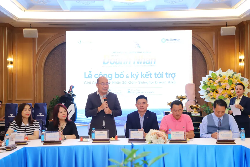 Ông Đào Hữu Nghị, Phó Tổng Giám đốc Công ty Sơn Nippon.JPG