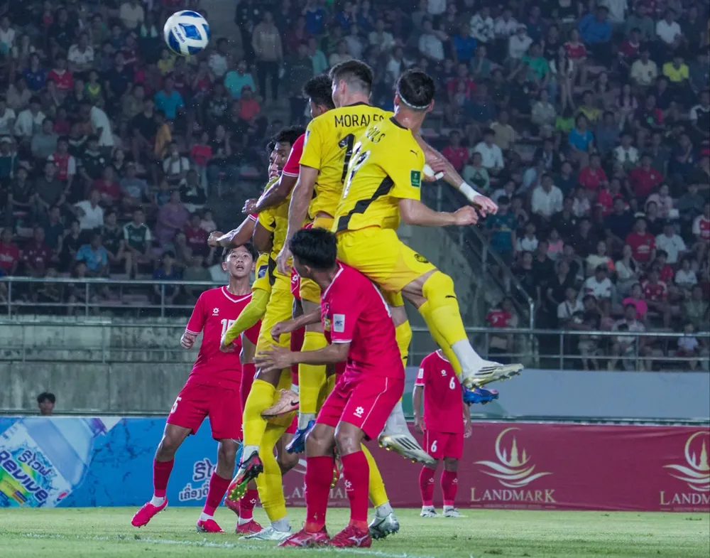Malaysia giành chiến thắng cách biệt trước đội chủ nhà Lào. Ảnh: Malaysia NT
