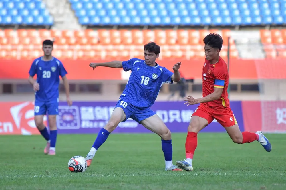 U22 Việt Nam không thể vượt qua U22 Uzbekistan ở lượt trận thứ 2 vào chiều 15-11.