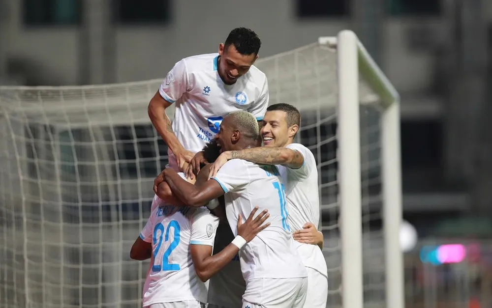 Nam Định đang có phong độ tốt ở đấu trường Đông Nam Á. Ảnh: QUANG DƯƠNG