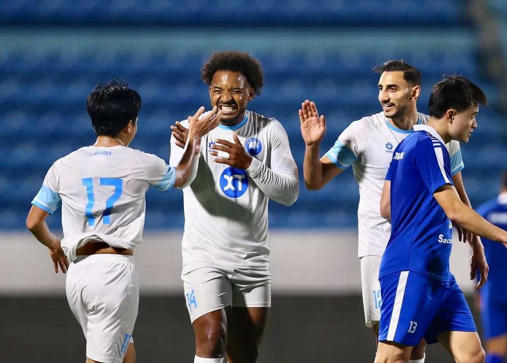 Xuân Son và các đồng đội sẽ gặp nhiều thách thức từ Johor Darul Ta’rim với thực lực rất mạnh. Ảnh: QUANG DƯƠNG