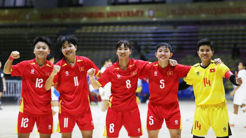 Đội tuyển futsal nữ Việt Nam sang Nhật Bản tập huấn trong những ngày Tết. Ảnh: VFF