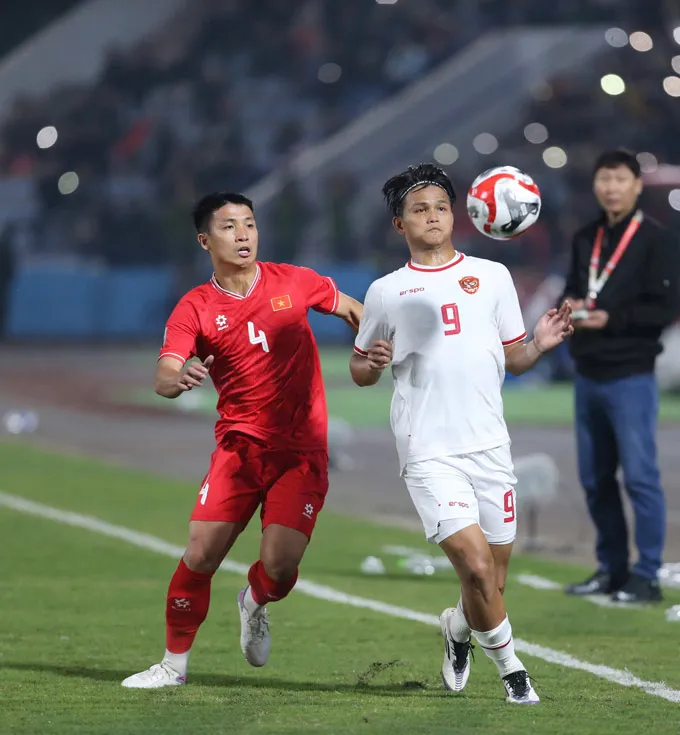 Chấn thương gối buộc Tiến Dũng phải nghỉ thi đấu khoảng 2 tháng để điều trị. Ảnh: ĐỨC CƯỜNG