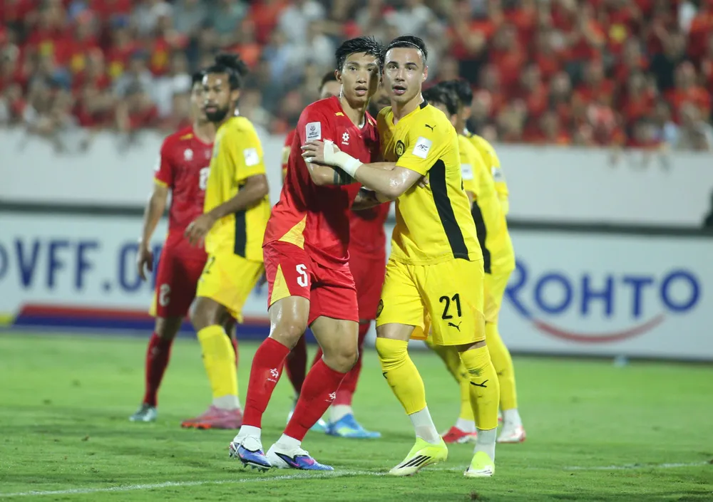 Malaysia đã tiếp tục trắng tay trong chuyến làm khách trên sân Thiên Trường trước đội tuyển Việt Nam vào tối 31-3. Ảnh: S.N