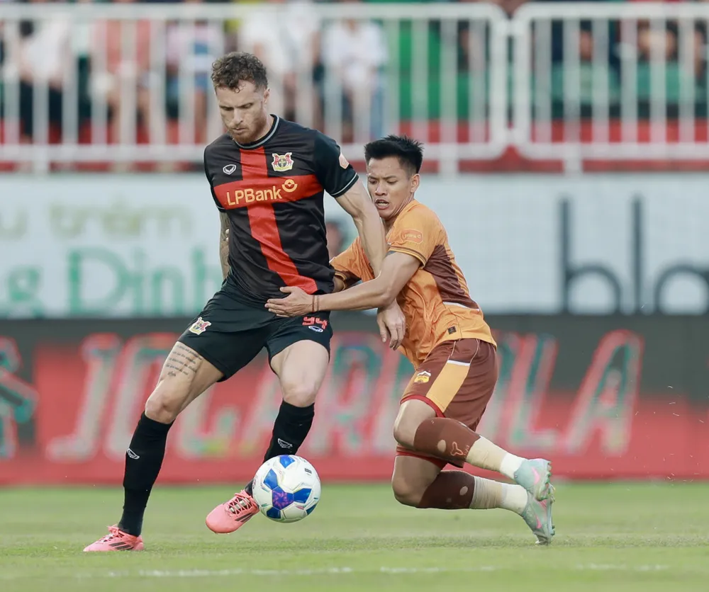 Geovanne, tác giả bàn gỡ hòa 1-1 cho Ninh Bình. Ảnh: MINH TRẦN