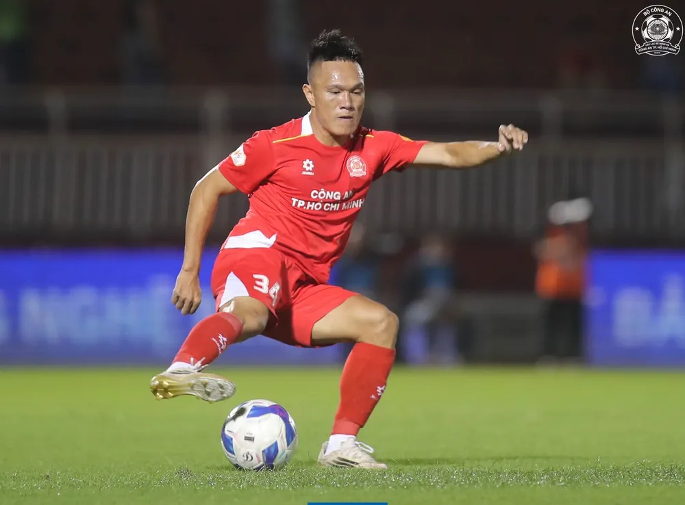 Quang Hùng, một trong ba cầu thủ của CLB Công an TPHCM vắng mặt ở vòng 19. Ảnh: ĐÌNH VIÊN