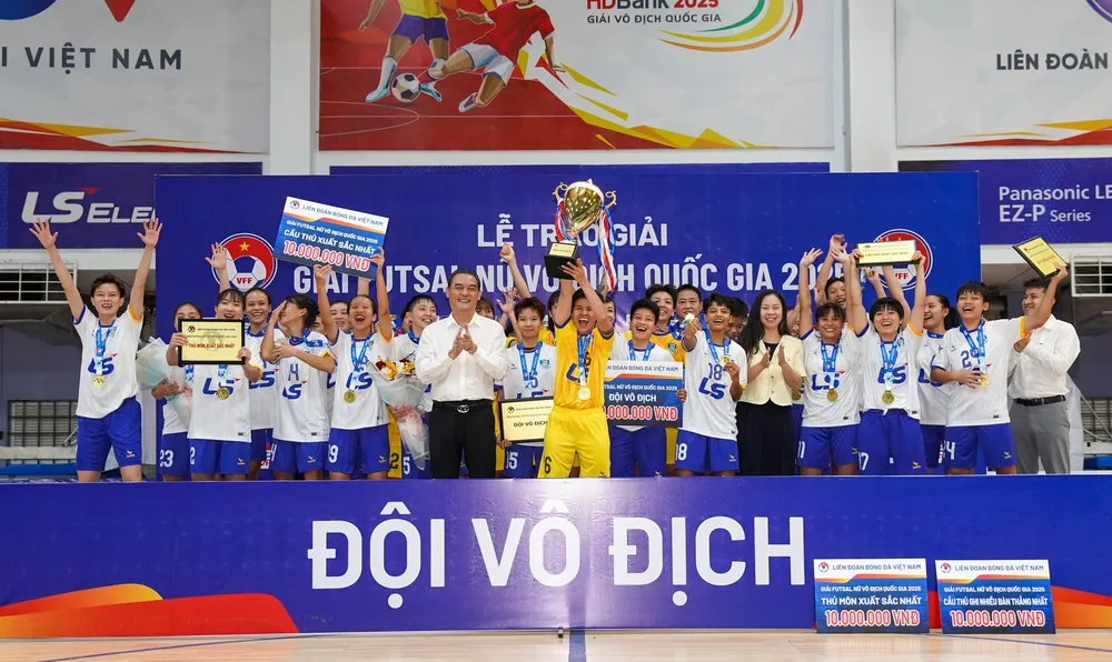 CLB futsal nữ Thái Sơn Nam đang có 4 lần liên tiếp VĐQG và là nòng cốt của đội tuyển futsal nữ Việt Nam.
