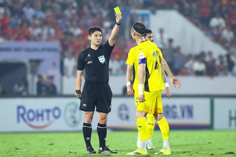 Trọng tài Chae Sang-hyeop. Ảnh: VPF