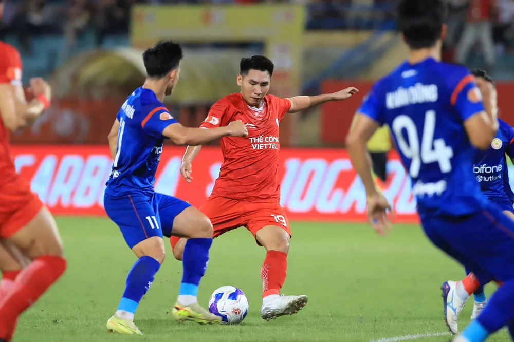 Xuân Tiến, tác giả bàn gỡ hòa cho đội chủ nhà vào cuối trận. Ảnh: MINH HOÀNG