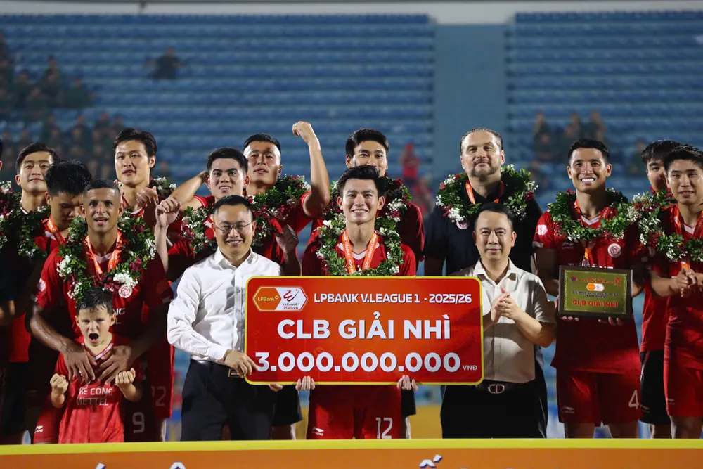 Thể Công Viettel kịp giành ngôi Á quân ở vòng đấu cuối. Ảnh: MINH HOÀNG