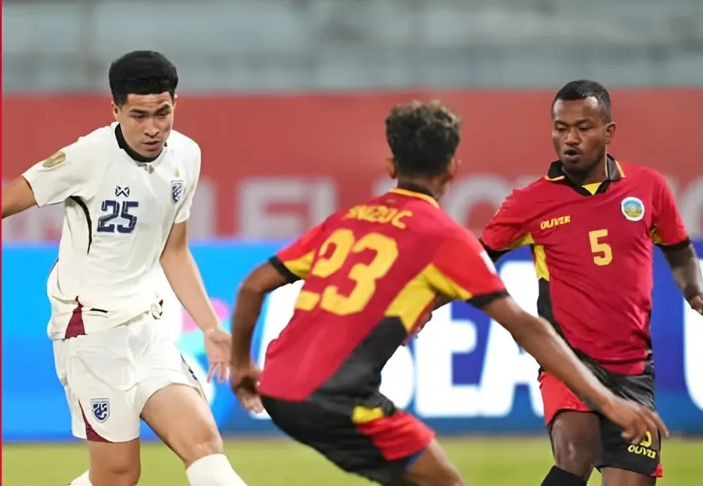 Timor Leste trong trận gặp Thái Lan trên sân Hàng Đẫy tại ASEAN Cup 2024. Ảnh: Aseanfootball