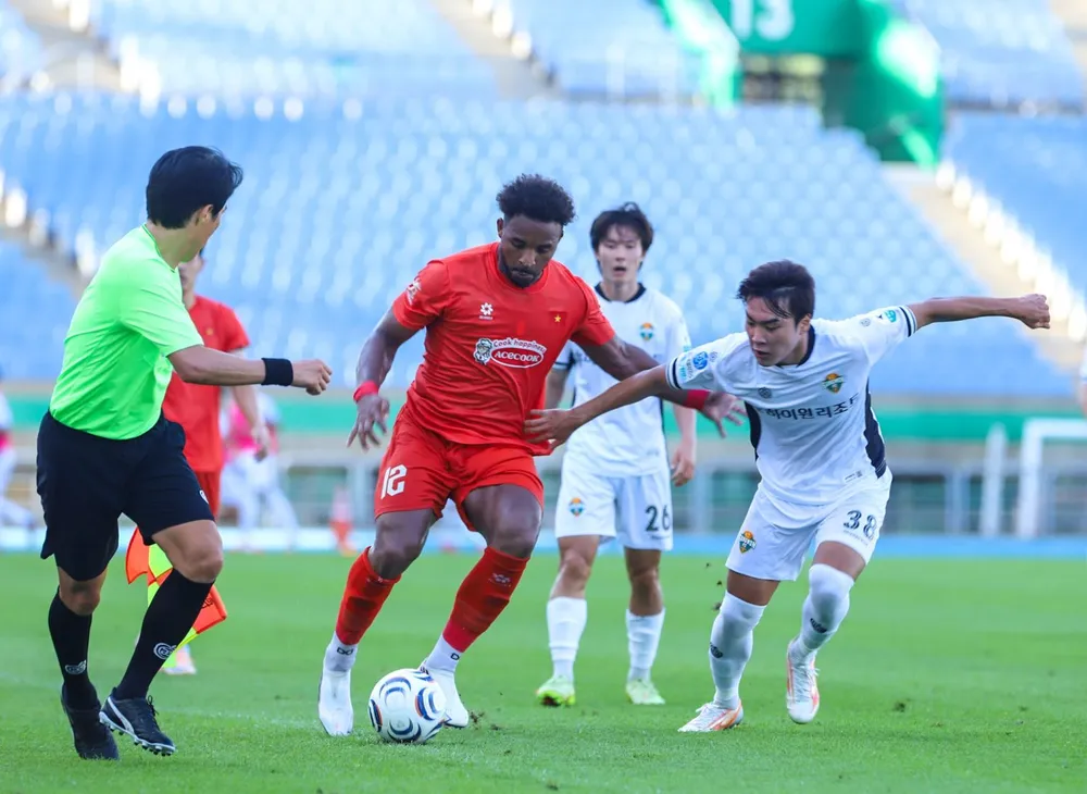Xuân Son từng là nỗi ám ảnh cho các hàng phòng ngự tại ASEAN Cup 2024.