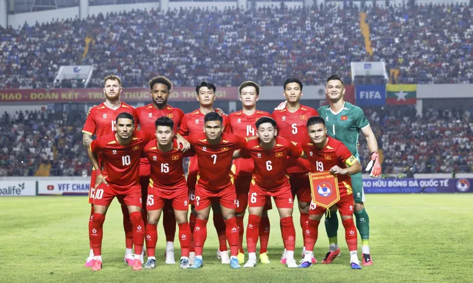Đội tuyển Việt Nam giữ hạng trong top 100 trên BXH FIFA.