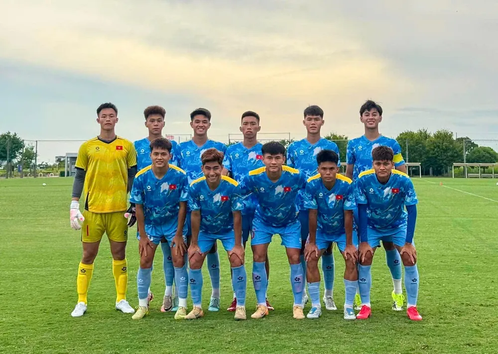 Đội hình xuất phát của U20 Việt Nam ở trận tập huấn đầu tiên vào ngày 9-8.