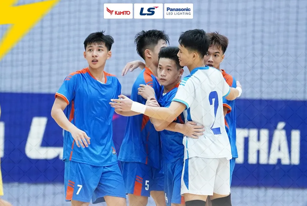 Các cầu thủ U20 Thái Sơn Nam TPHCM giành trận thắng thứ hai liên tiếp (Ảnh: TSNFC)