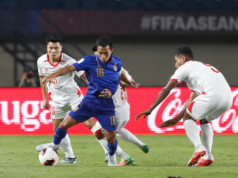 Thái Lan lại bị Việt Nam thu hẹp điểm số trên BXH FIFA sau trận thua dễ trước Philippines. Ảnh: ANH KHOA