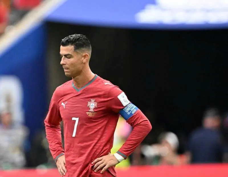 Ronaldo bị chỉ trích khi vẫn muốn tiếp tục tạo ảnh hưởng lên đội tuyển Bồ Đào Nha. Ảnh: THX