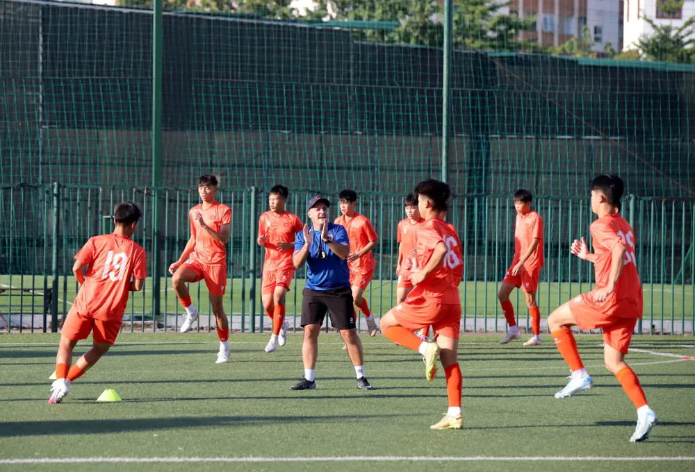 U15 Việt Nam tích cực tập luyện chuẩn bị tham dự World Cup & Festival 2026. Ảnh: VFF