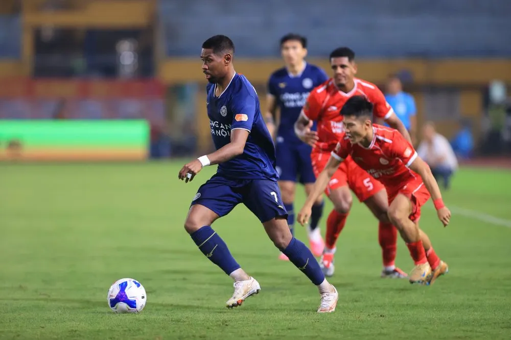 CAHN đang thể hiện hình ảnh mạnh mẽ ở V-League. Ảnh: VPF