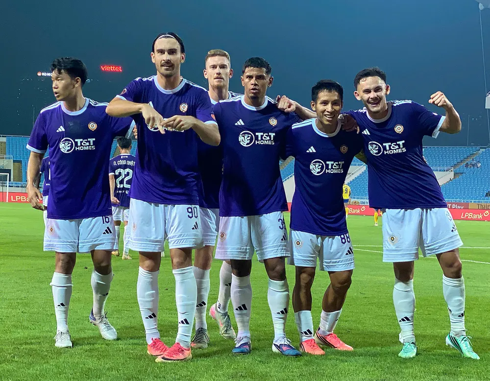 Hà Nội FC hướng đến kết quả tích cực trước CAHN ở vòng 4, và cũng là dịp để HLV Kewell khẳng định mình. Ảnh: VPF