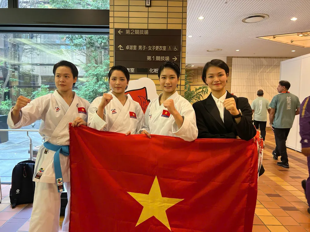 Các võ sĩ karate làm rạng danh thể thao Việt Nam trên đấu trường châu Á. Ảnh: TÂM MINH 