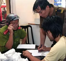 9g10 sáng nay, tại TPHCM: Cháy nhà hàng Hoằng Long ảnh 3