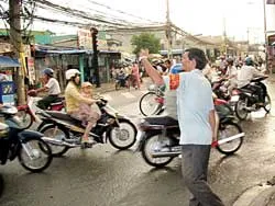 Những “cảnh sát giao thông” nghiệp dư!