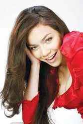 Sân khấu ca nhạc tưng bừng nhan sắc