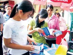 Đồng hành cùng bạn đọc sinh viên!