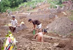 Phố núi thành… “phố ma”!