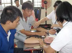 TPHCM: Hơn 3.000 công nhân được khám chữa bệnh miễn phí