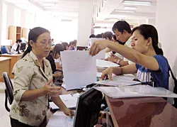 Tạo điều kiện cho người có năng lực cống hiến: Cần tinh giản biên chế