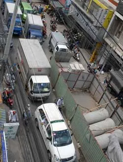 Giảm kẹt xe, trước tiên phải xóa “lô cốt”