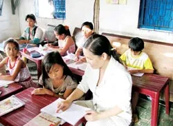 Lớp học tình thương của cô Đỏ