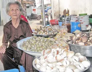 Xóm nghèo Dạ Lữ Viện…