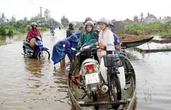 Miền Trung: Chịu cơn lũ thứ 5