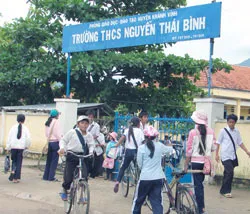 Khánh Hòa: Giáo viên giỏi “xuống núi”