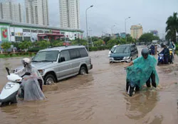Hà Nội: Mưa lũ tiếp tục hoành hành ảnh 2