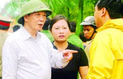 Hà Nội sáng nay: Tạnh mưa, nhưng vẫn ngập nặng ảnh 2