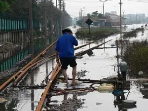 Nước rút, hệ thống đường sắt của Ga Giáp Bát lộ dần lên