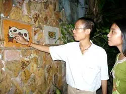 Người đi níu giữ tuổi thơ ảnh 2