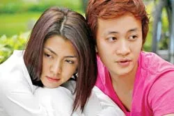 Xem phim Bỗng dưng muốn khóc (*): Vẫn cần cảm xúc sống thực